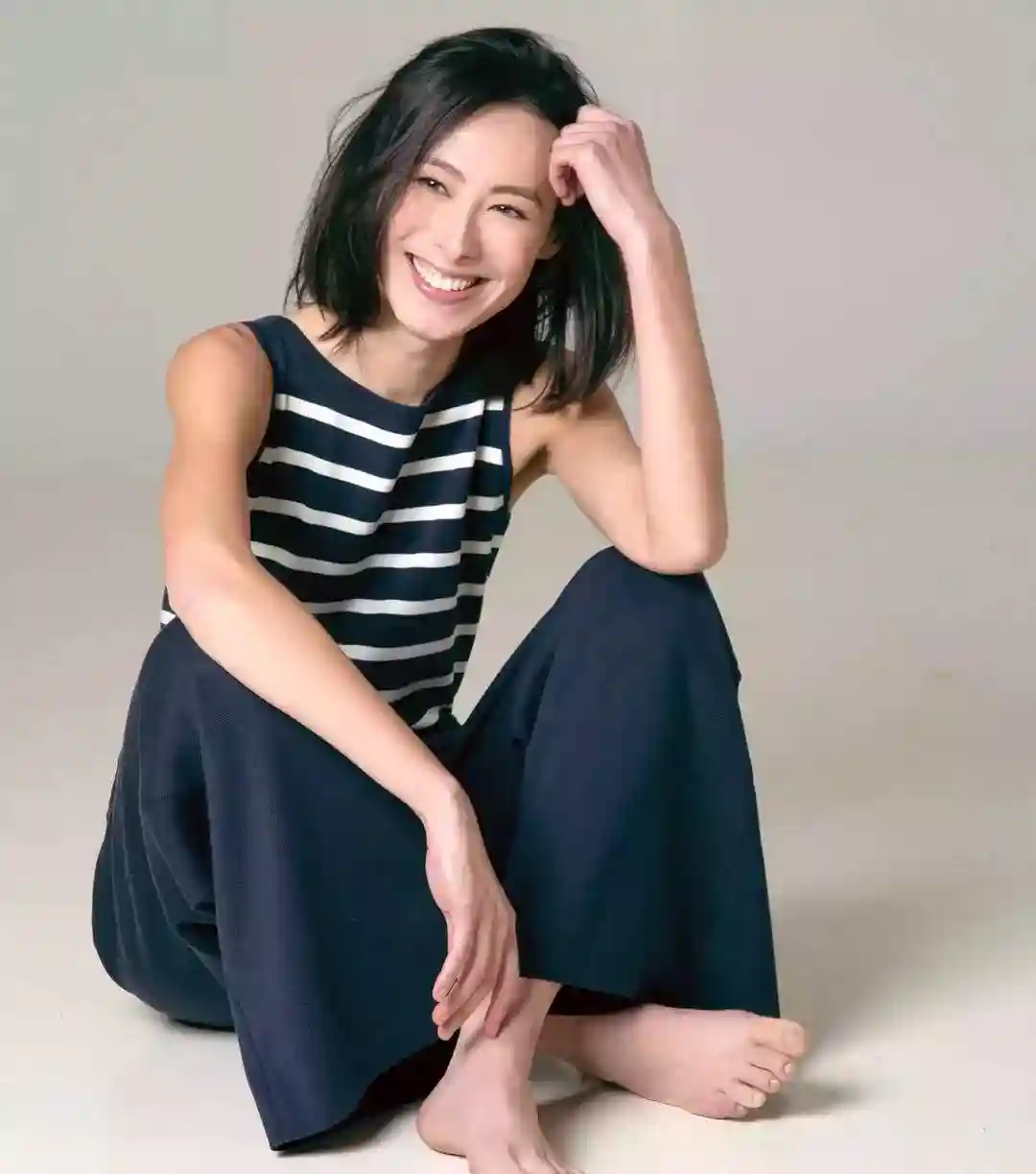 “叛逆女星”梁洛施：隐藏了12年的身世曝光，与李泽楷的爱情故事