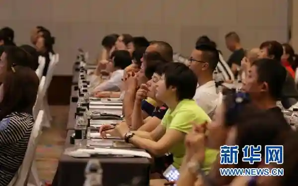 教育专家聚冰城“教”留学技巧“育”国际人才