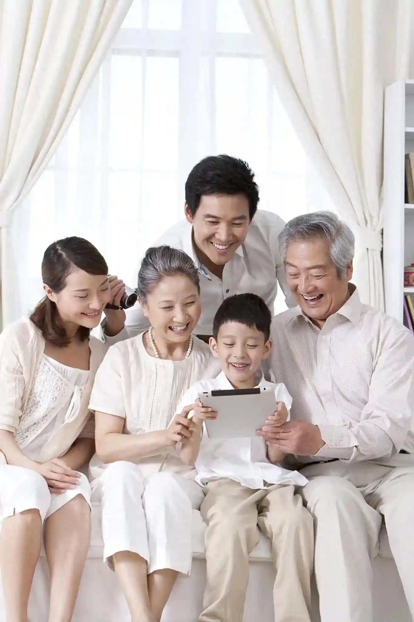 家，是温暖的港湾，也是幸福的源泉。