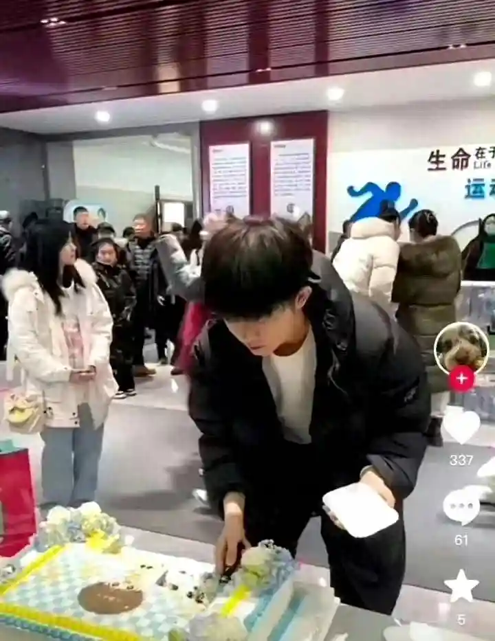 李明德娱乐圈新动态：演技爆棚，粉丝支持满满