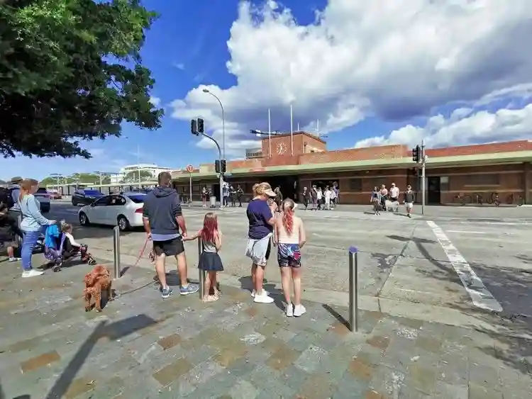 安静又干净的悉尼克罗纳拉(Cronulla)小镇