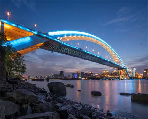 跟Laoliu老刘记英语单词——————刘怀勋